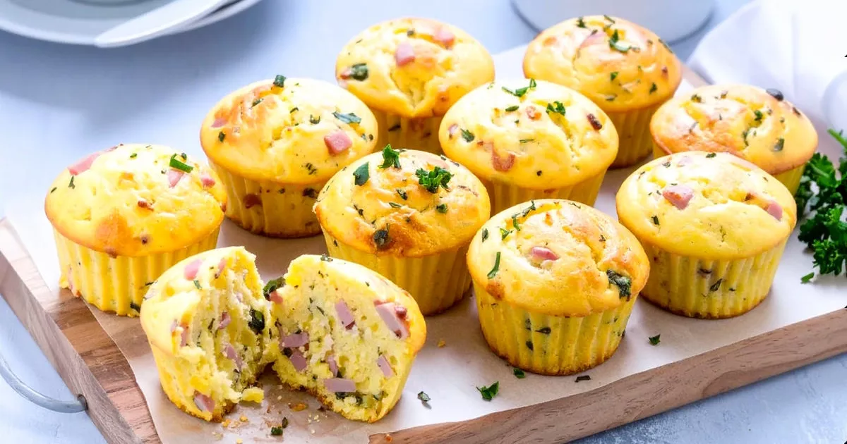 Herzhafte Protein-Muffins mit Schinken und Kräutern