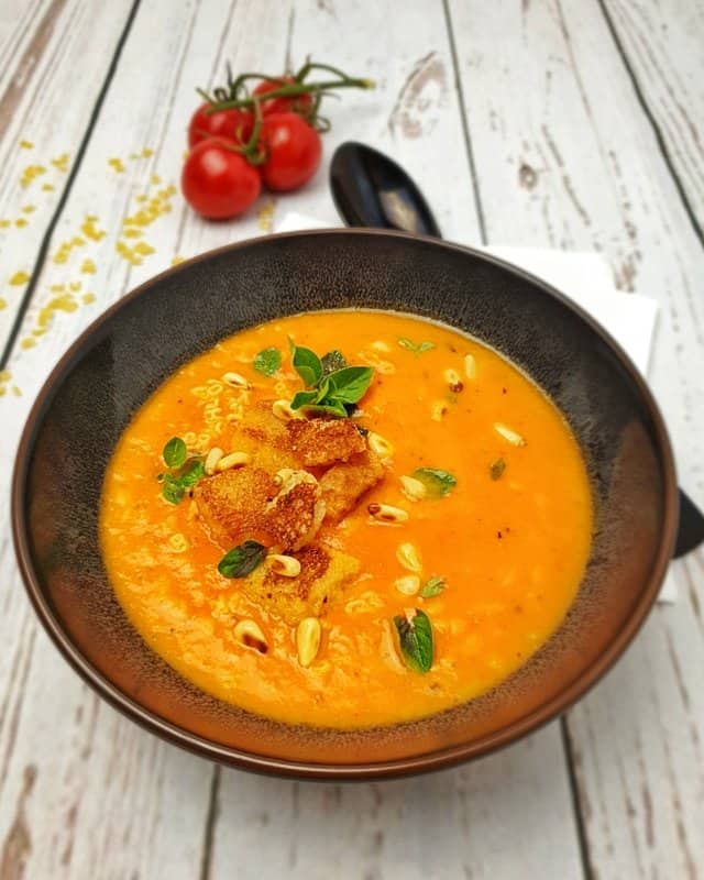 Tomaten-Buchstaben-Suppe
