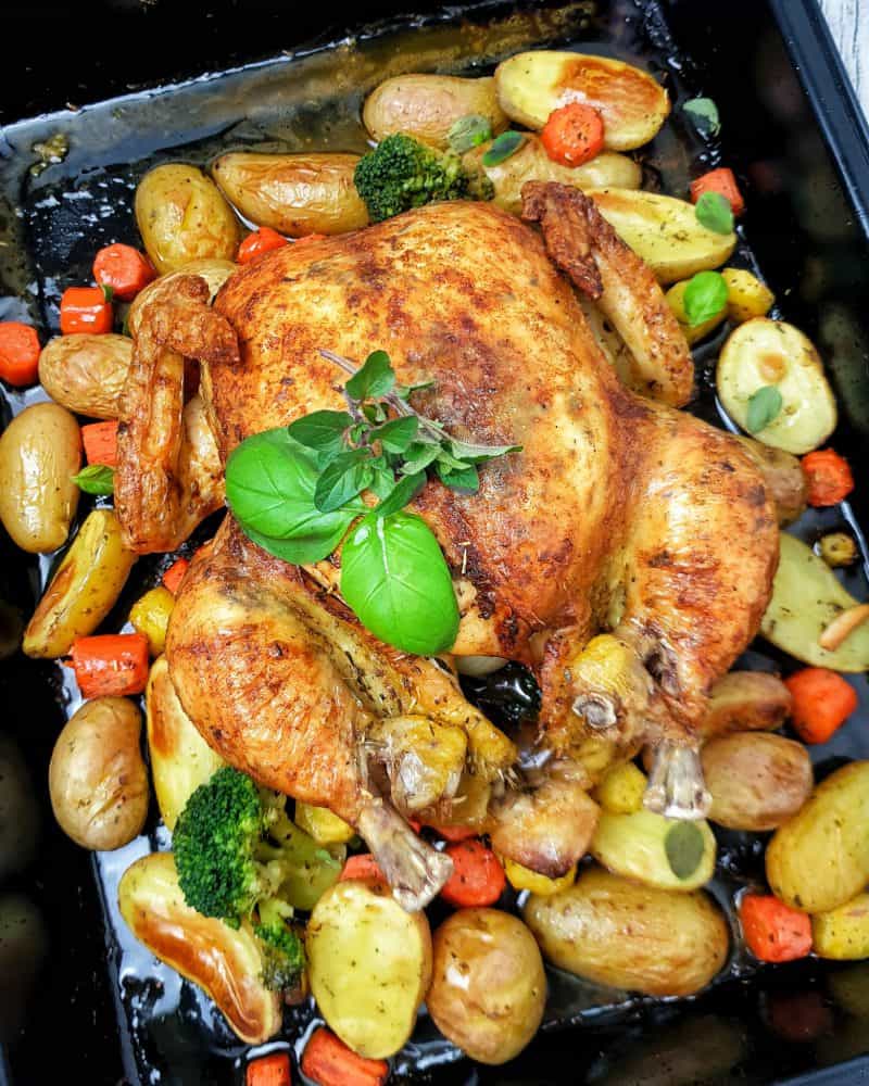 Ganzes Hähnchen / Poularde aus dem Ofen