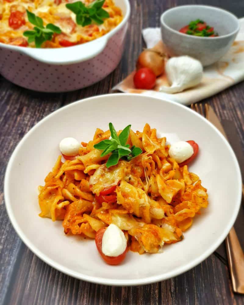 Vegetarischer Nudelauflauf