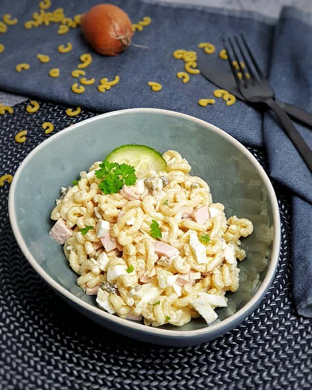 Nudelsalat mit Mayonnaise